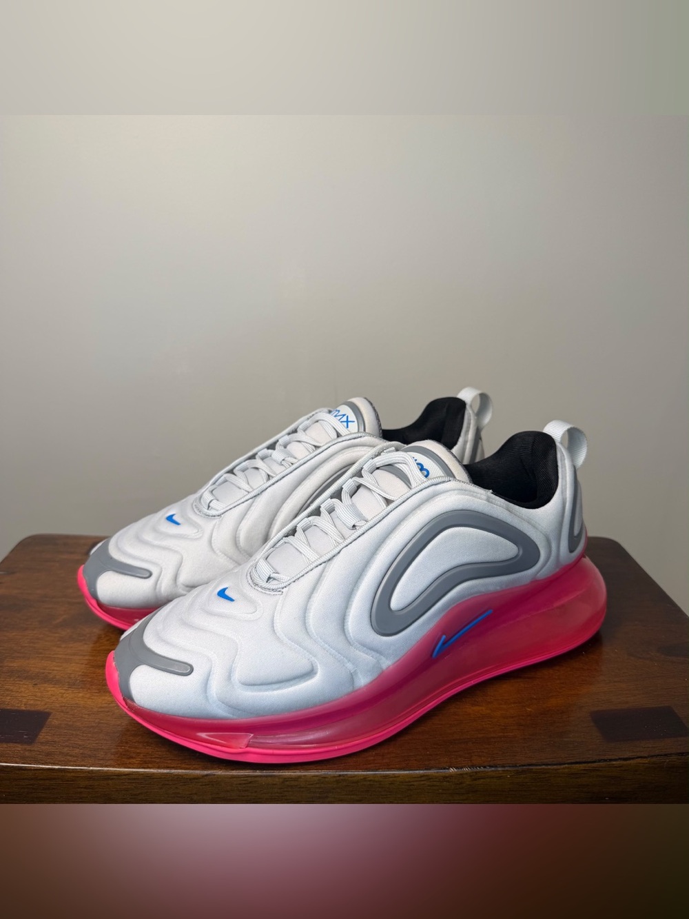 Nike Air Max 720 GS 7Y Womens 8.5 Pure Platinum Pink Blast AQ3196-008